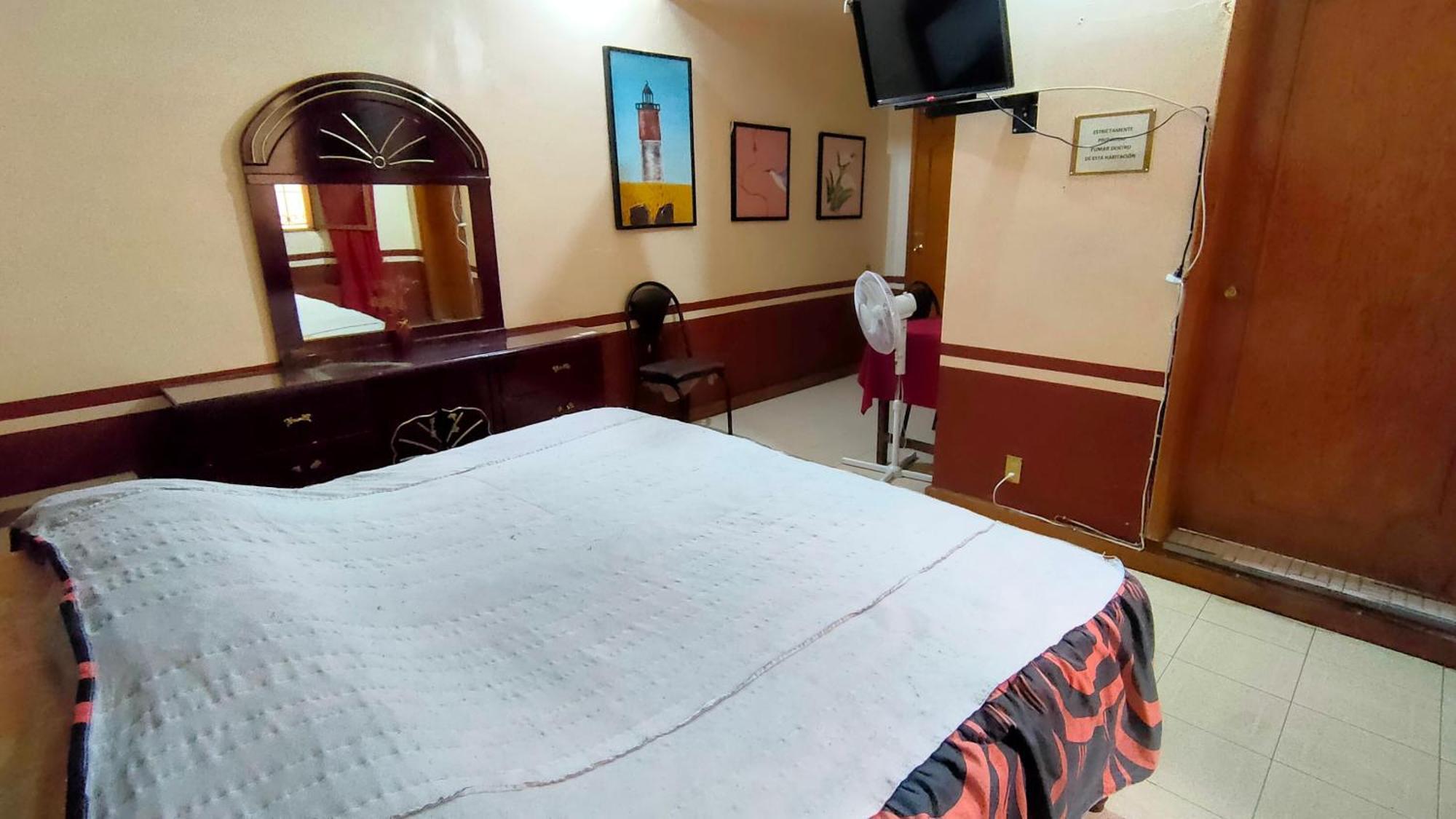 Oyo Posada Santa Cecilia, Jerez Zacatecas Jerez de García Salinas Εξωτερικό φωτογραφία